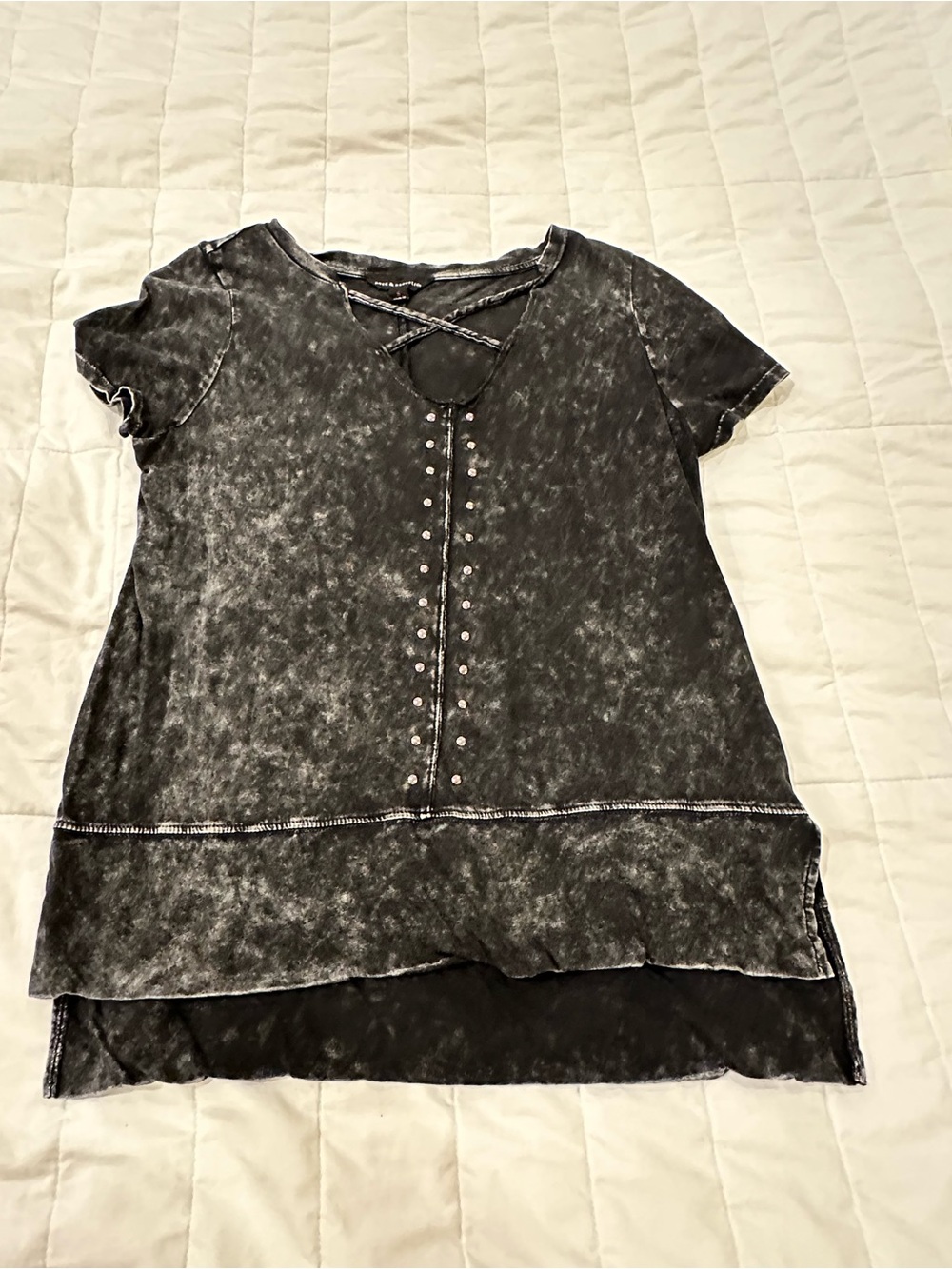 Rock & Republic Mineral Wash Crisscross Tunic in Gray